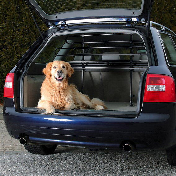 Hundegitter til bilen, sikrer forsvarlig transport af hunden i bilens bagagerum.